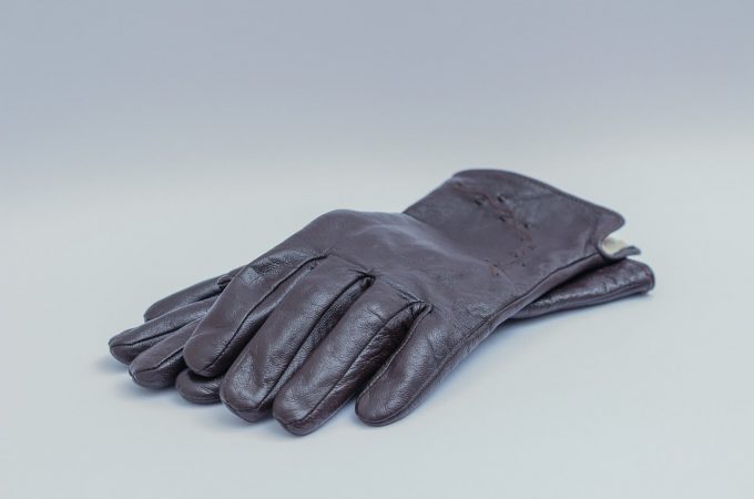 Jak konserwować skórzane rękawiczki – przydatne triki